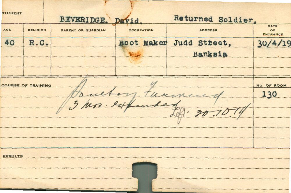 BEVERIDGE, David (Short Course - Poultry Farming)
