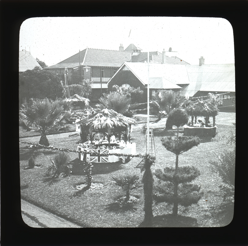 Stalls set up for Empire Day in Main Quadrangle [Hawkesbury Agriculutral College (HAC)]
