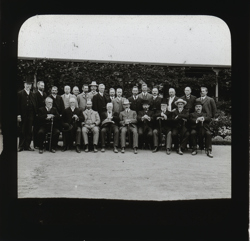 Formal portrait of visitors to Hawkesbury Agricultural College (HAC)