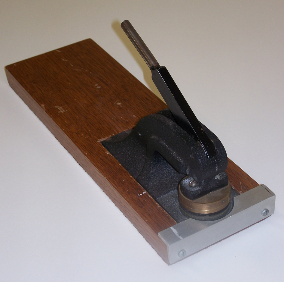 Official Seal - Macarthur Institute of Higher Education