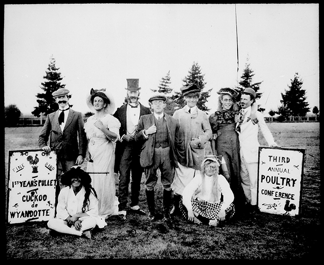 Empire Night 1910 - Students dressed up [Hawkesbury Agricultural College (HAC)]