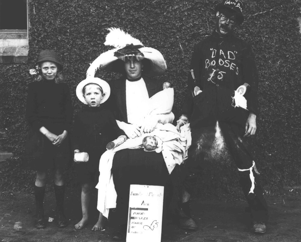 Empire Day - Students dressed up - Dad booses [Hawkesbury Agricultural College (HAC)]