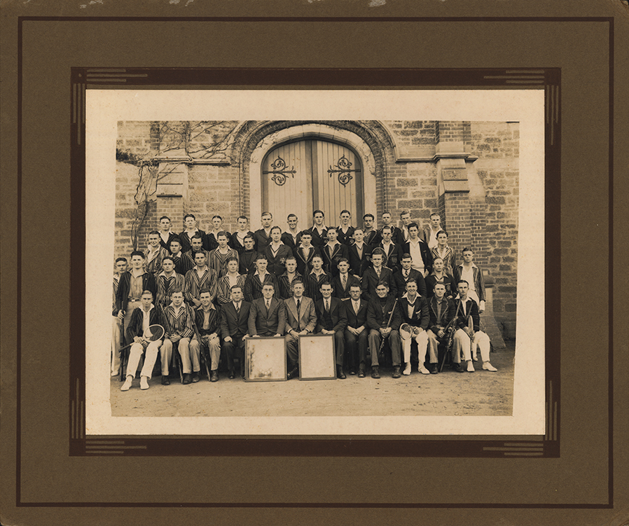 Intercollegiate Rifle &amp; Tennis Teams, 1937 [Hawkesbury Agricultural College (HAC)]