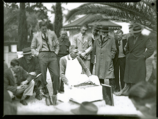 Instructor demonstrating at an Apiary School [Hawkesbury Agricultural College (HAC)]