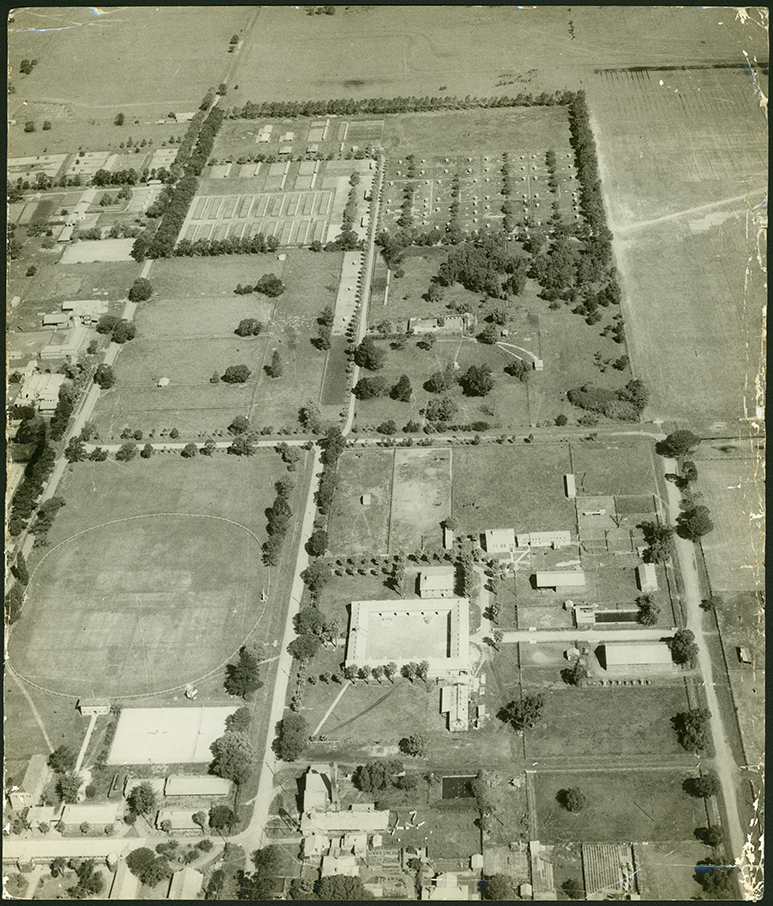 Aerial view of the Hawkesbury Agricultural College [Hawkesbury Agricultural College (HAC)]