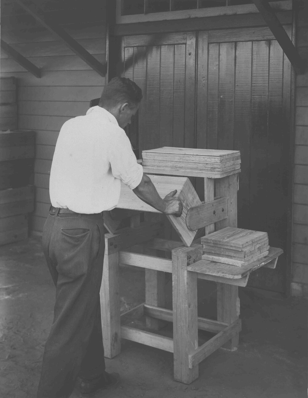Turning box/case in frame [Hawkesbury Agricultural College (HAC)]