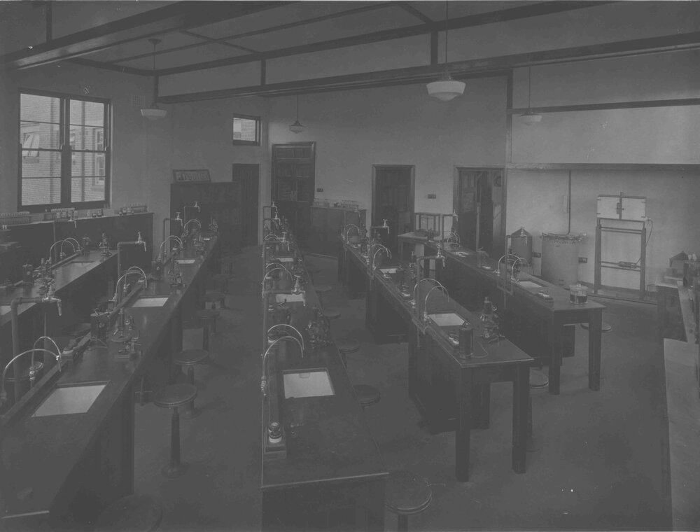 Bacteriology Laboratory [Hawkesbury Agricultural College (HAC)]