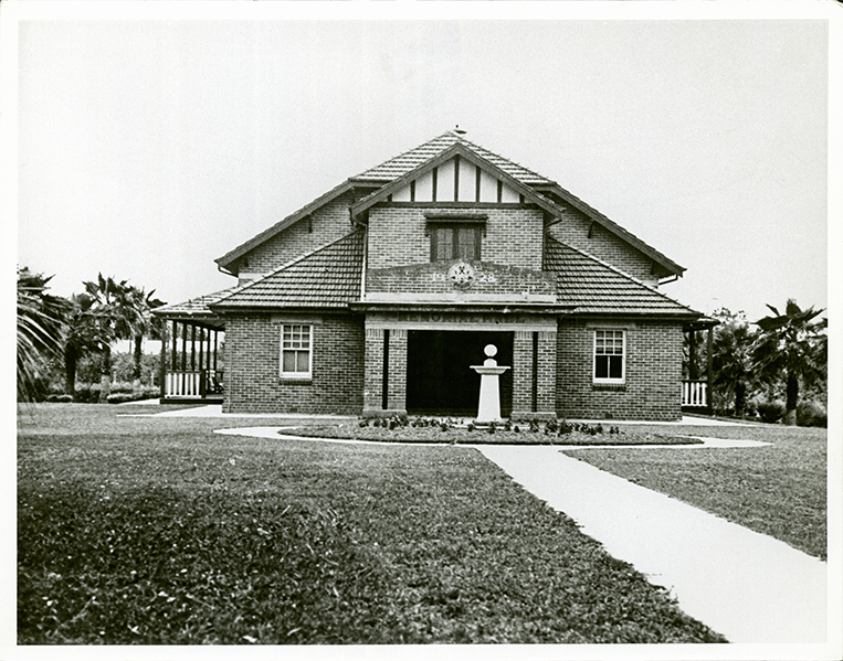 Memorial Hall - facade [Hawkesbury Agricultural College (HAC)]