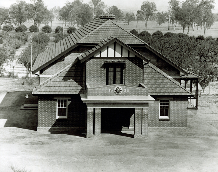 Memorial Hall - facade [Hawkesbury Agricultural College (HAC)]