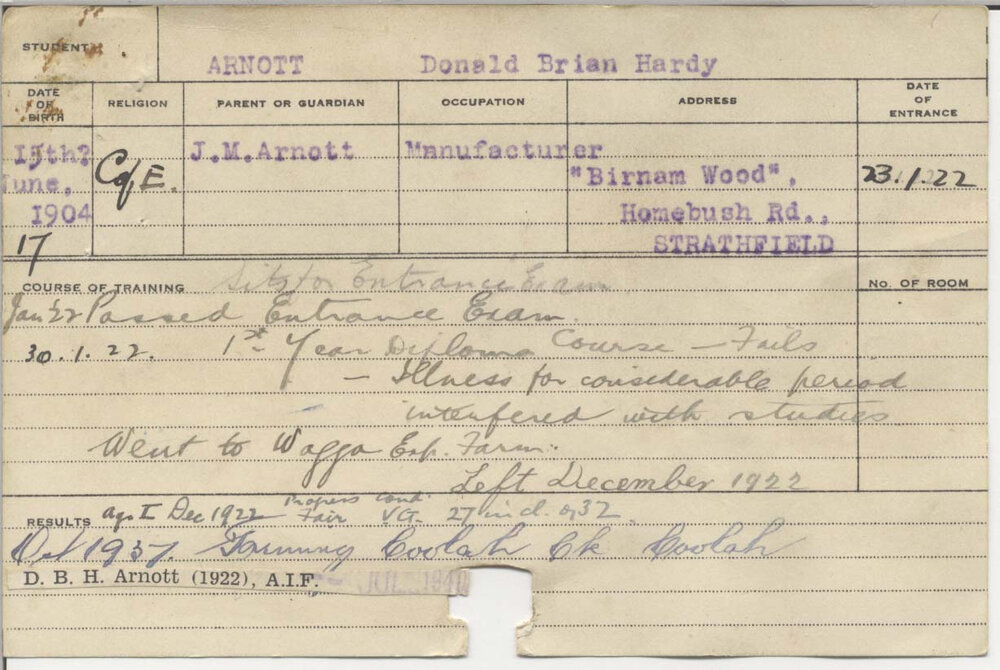 ARNOTT, Donald Brian Hardy (First Year Certificate - Agriculture)