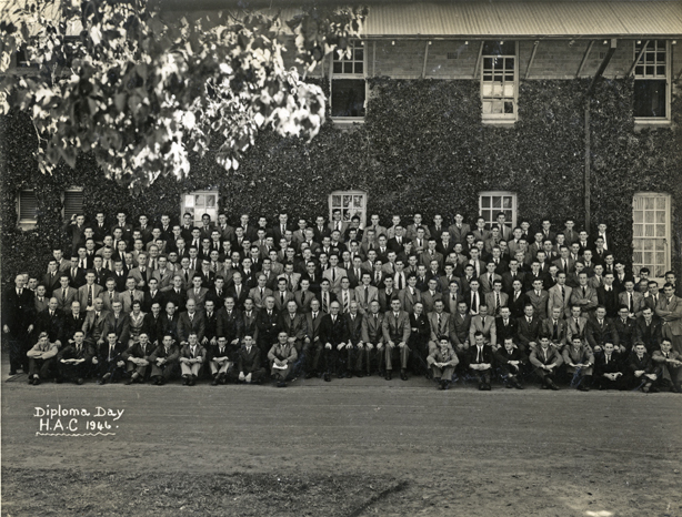 Diploma Day, 1946 - Staff and students [Hawkesbury Agricultural College (HAC)]
