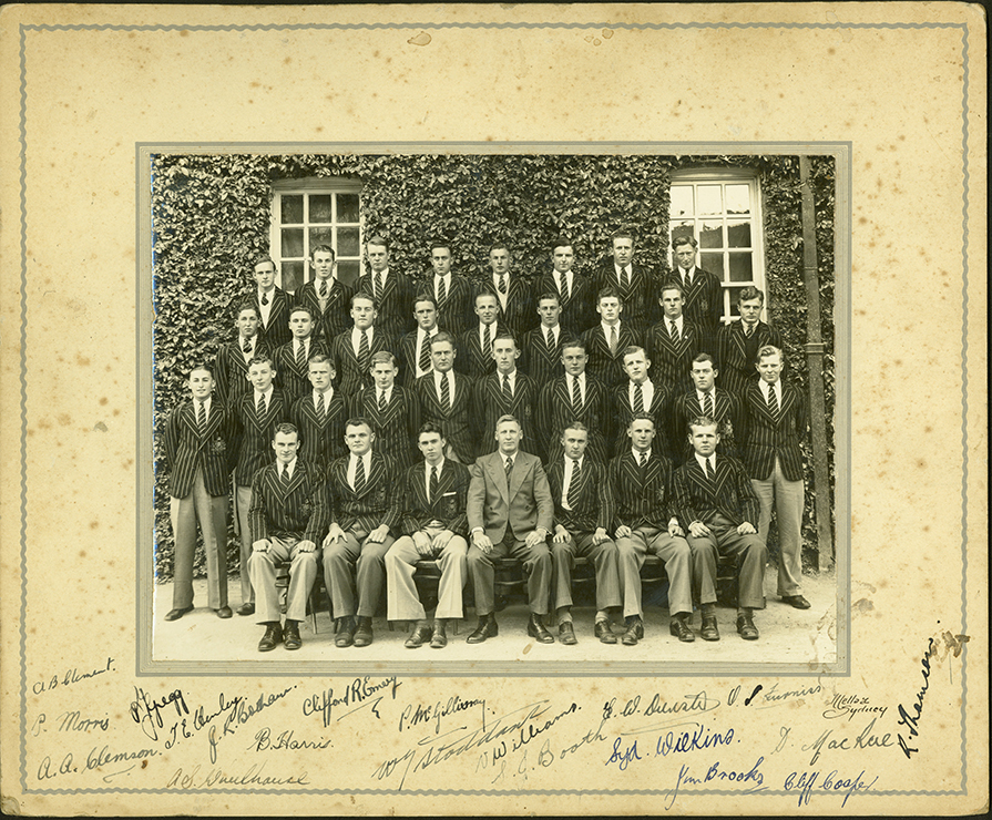 Diploma Class in Agriculture - Third Year, 1941 [Hawkesbury Agricultural College (HAC)]