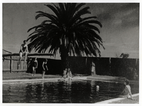 Women's Land Army: Several women at the swimming pool [Hawkesbury Agricultural College (HAC)]