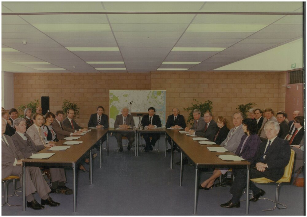 Inaugural Meeting of the University of Western Sydney Advisory Council (framed) - Copy of P4925 (Proof Set, image 2)