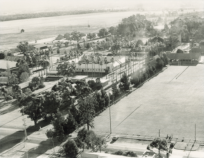 Aerial photograph - From above new Library looking towards Stable Square [Hawkesbury Agricultural College (HAC)]