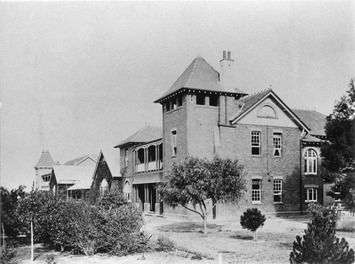 Front facade of the Administration Building [Hawkesbury Agricultural College (HAC)]
