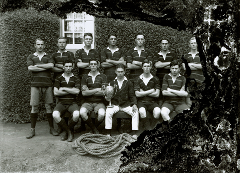 Tug-of-War team, 1917 [Hawkesbury Agricultural College (HAC)]