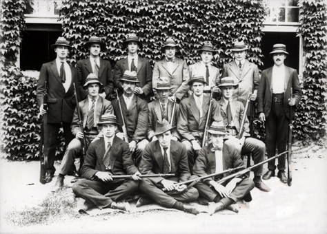 Rifle team, 1913 [Hawkesbury Agricultural College (HAC)]
