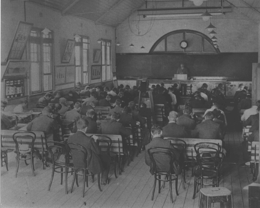 A lecture in progress [Hawkesbury Agricultural College (HAC)]