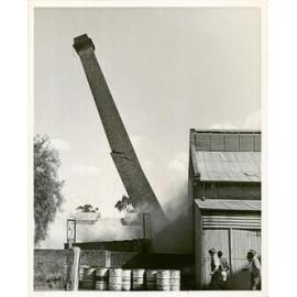 Second Powerhouse - Demolition of the chimney [Hawkesbury Agricultural College (HAC)]