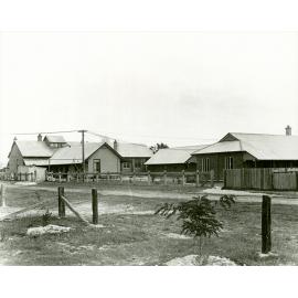 Bookshop - back view of Dining Hall and Stewards Quarters [Hawkesbury Agricultural College (HAC)] - Print 2 of 2