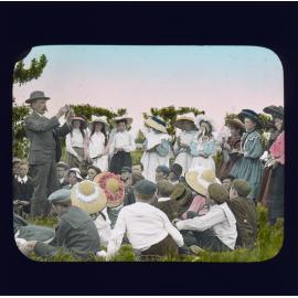 Charles T Musson, Lecturer in Botany and Entomology, giving a class outside to a group of school children [Hawkesbury Agricultural College (HAC)]