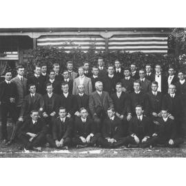 Diploma Day (?) - Principal Potts and students [Hawkesbury Agricultural College (HAC)]