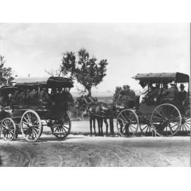 Hired drags with visitors on unsealed circular drive (Fairy Circle) outside the Main Building [Hawkesbury Agricultural College (HAC)]