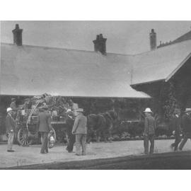 Main Administration Building - A horse-drawn table-top wagon loaded with luggage in front of the entrance [Hawkesbury Agricultural College (HAC)]