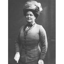 Portrait: Mrs Musson [Hawkesbury Agricultural College (HAC)]