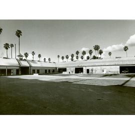 Restoration of courtyard in Stable Square [Hawkesbury Agricultural College (HAC)]
