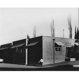 Dairy Technology Administration Building [Hawkesbury Agricultural College (HAC)]