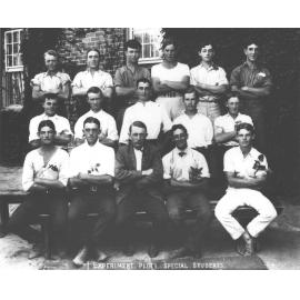 Class Photograph - Special Class, 1911 - Experimental Plots [Hawkesbury Agricultural College (HAC)]