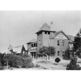 Front facade of the Administration Building [Hawkesbury Agricultural College (HAC)]