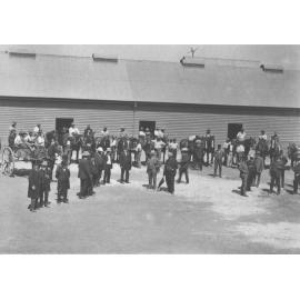 Stable Square - Visitors looking at horses brought out from their stables by students [Hawkesbury Agricultural College (HAC)]