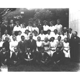 Apiary Summer School, c.1916 - class photograph [Hawkesbury Agricultural College (HAC)]