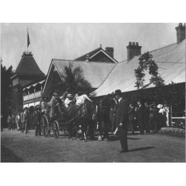Diploma Day, 1913 - Guests arriving outside the Main Building (General Service wagon in foreground) [Hawkesbury Agricultural College (HAC)]