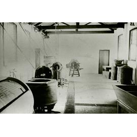 Interior scene of College laundry [Hawkesbury Agricultural College (HAC)]