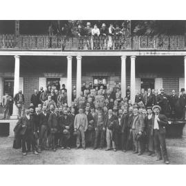 Staff and students - Outside Toxana [Hawkesbury Agricultural College (HAC)]