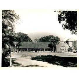 Hawkesbury main entrance - Fairy Circle