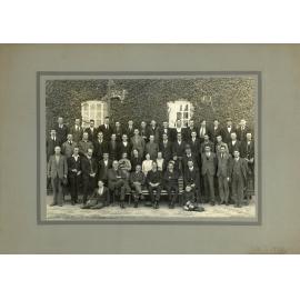Winter School for Farmers, 1923 - class photograph of farmers [Hawkesbury Agricultural College (HAC)]